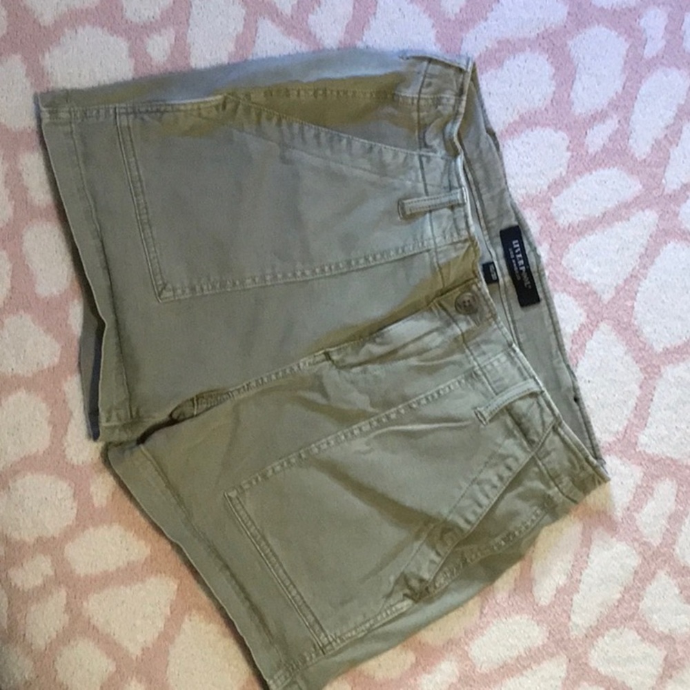 Liverpool khaki shorts size 10